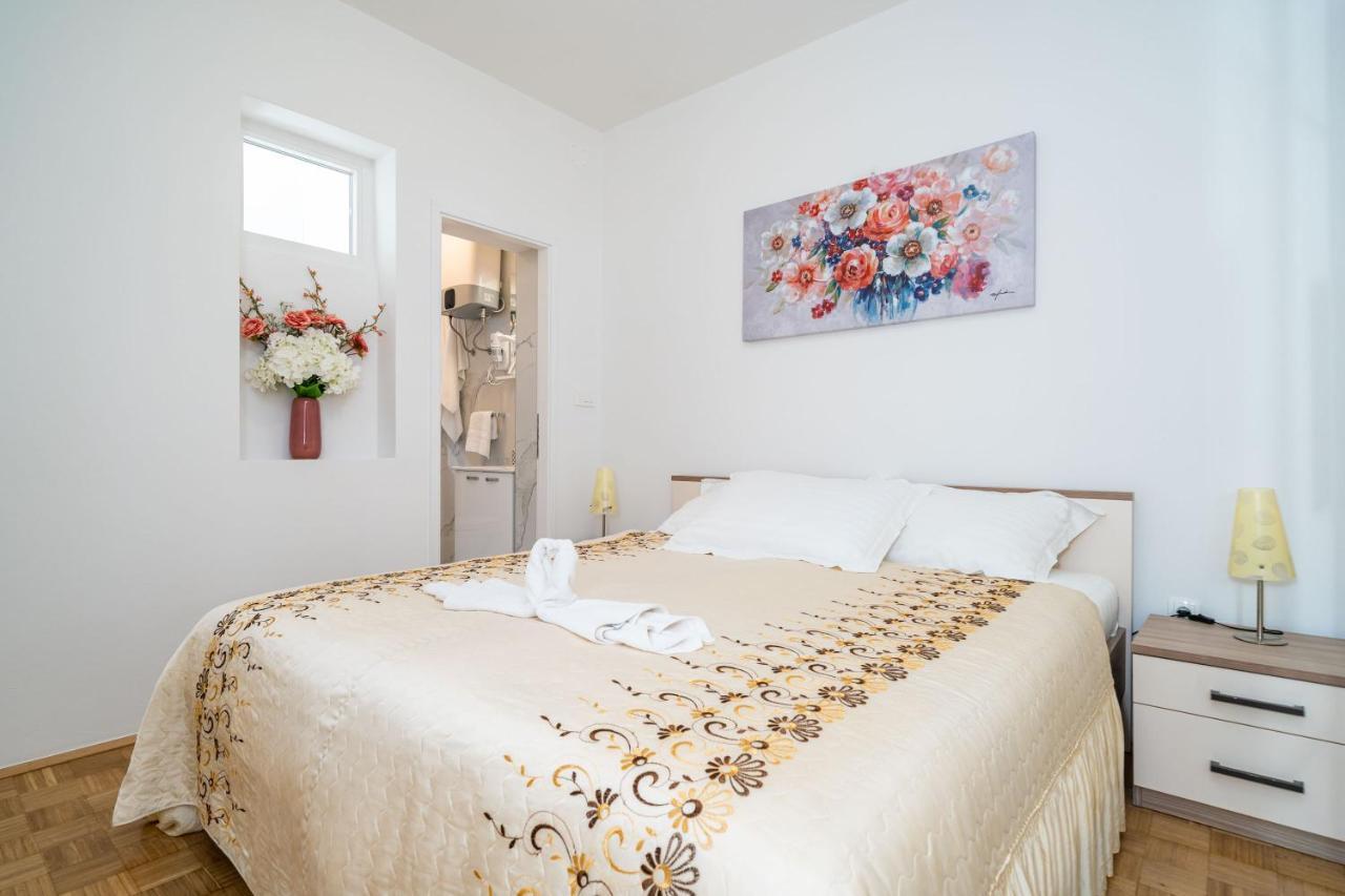 Apartment Debos ดูบรอฟนิก ภายนอก รูปภาพ